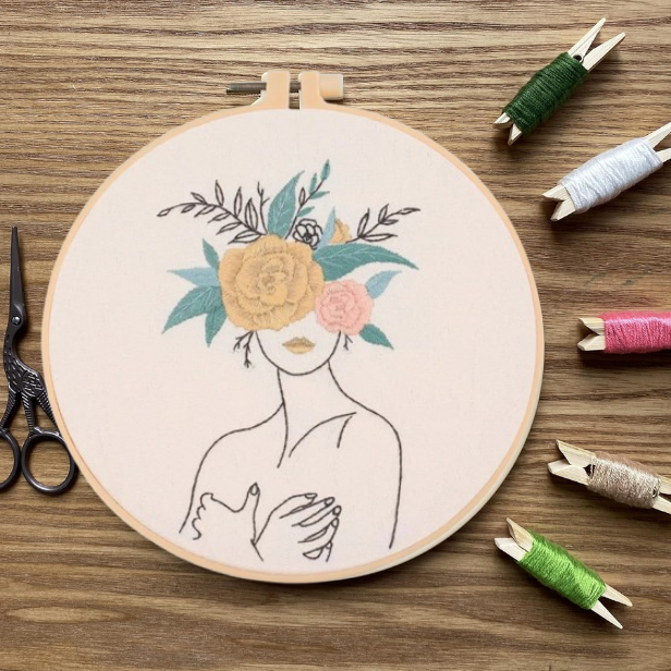Kit Broderie Bustes floraux
